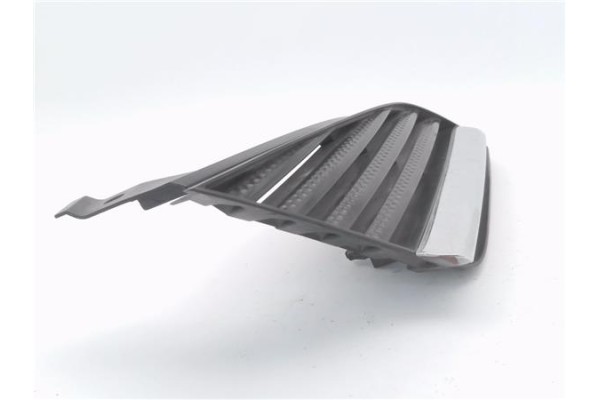 Recambio de rejilla capo para nissan primera berlina (p12) 2.0 acenta referencia OEM IAM 62320AU300  