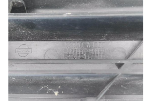 Recambio de rejilla capo para nissan primera berlina (p12) 2.0 acenta referencia OEM IAM 62320AU300  