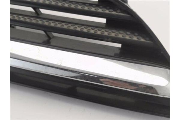 Recambio de rejilla capo para nissan primera berlina (p12) 2.0 acenta referencia OEM IAM 62320AU300  
