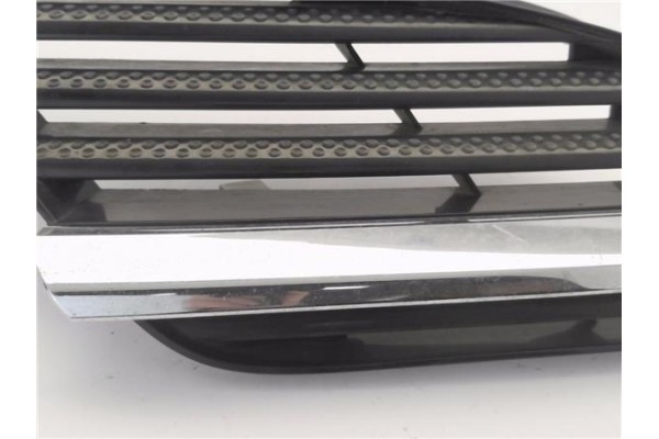 Recambio de rejilla capo para nissan primera berlina (p12) 2.0 acenta referencia OEM IAM 62320AU300  