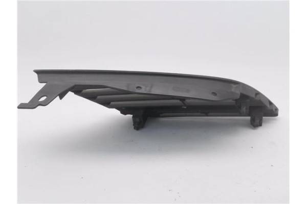 Recambio de rejilla capo para nissan primera berlina (p12) 2.0 acenta referencia OEM IAM 62330AU300  