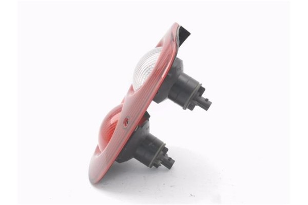 Recambio de piloto trasero derecho para land rover freelander (ln) 2.0 di hardback (72kw) referencia OEM IAM 22960202 AMR4003 