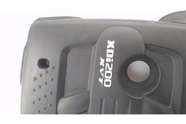 Recambio de tapa motor para ssangyong kyron 2.0 200 xdi referencia OEM IAM A6640100014  