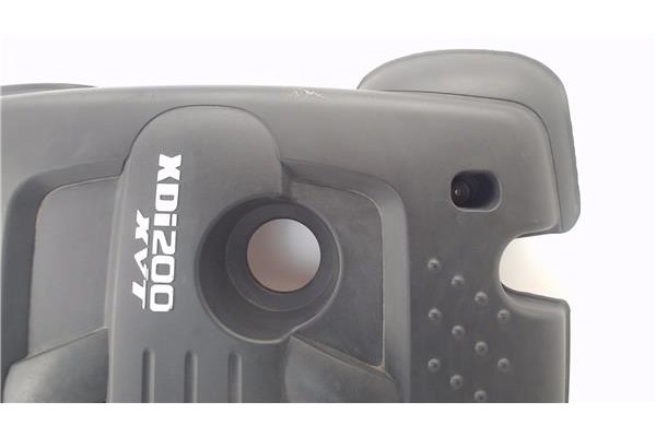 Recambio de tapa motor para ssangyong kyron 2.0 200 xdi referencia OEM IAM A6640100014  