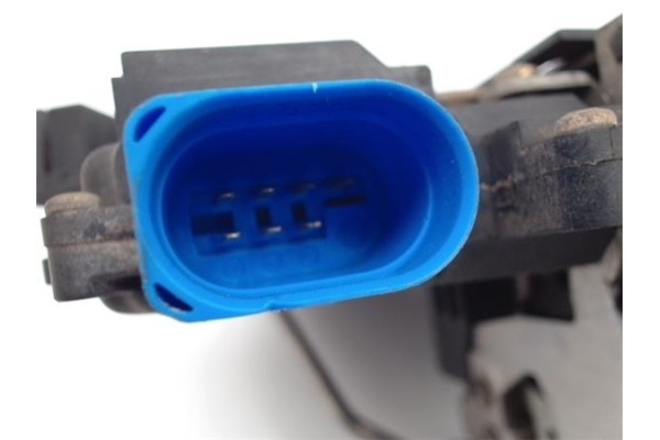 Recambio de cierre electromagnetico delantero derecho para audi a3 (8p1) 2.0 tdi 16v referencia OEM IAM 4E1837016  