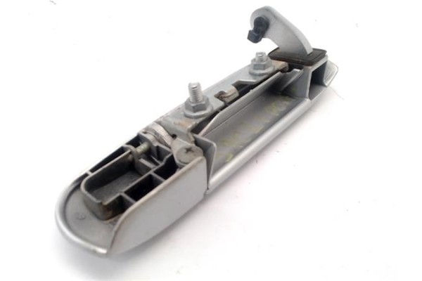 Recambio de maneta exterior porton para mitsubishi colt cz3 berl. 5 (z30a) 1.1 inform (d) referencia OEM IAM   