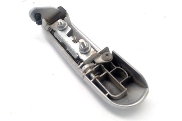 Recambio de maneta exterior porton para mitsubishi colt cz3 berl. 5 (z30a) 1.1 inform (d) referencia OEM IAM   