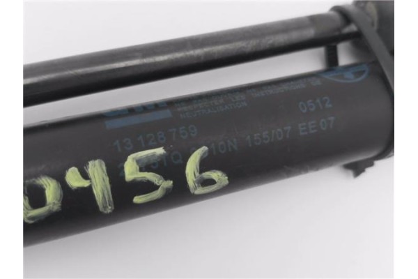 Recambio de amortiguador porton para opel zafira 1.9 cdti referencia OEM IAM 13128759  