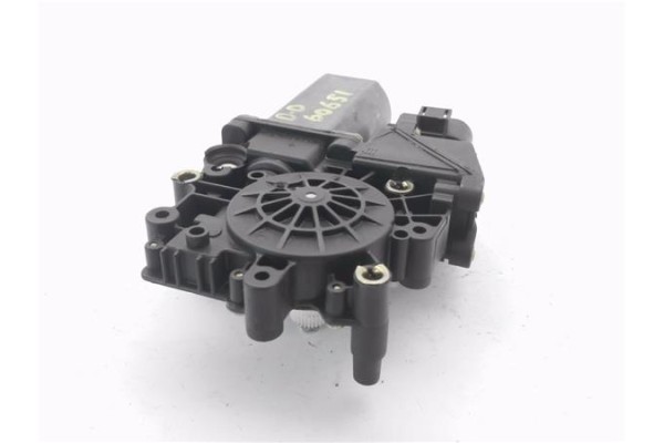 Recambio de motor elevalunas delantero derecho para audi a3 (8l) 1.9 tdi ambiente referencia OEM IAM 114180102 103022100 