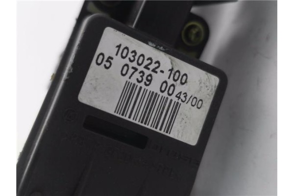 Recambio de motor elevalunas delantero derecho para audi a3 (8l) 1.9 tdi ambiente referencia OEM IAM 114180102 103022100 