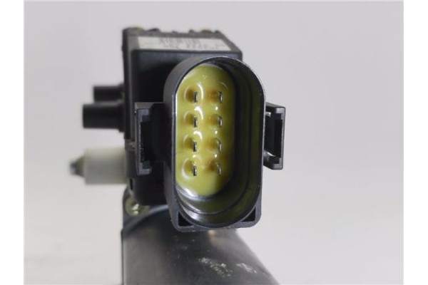 Recambio de motor elevalunas delantero derecho para audi a3 (8l) 1.9 tdi ambiente referencia OEM IAM 114180102 103022100 