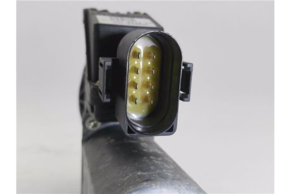 Recambio de motor elevalunas delantero izquierdo para audi a3 (8l) 1.9 tdi ambiente referencia OEM IAM 114181102 103022100 