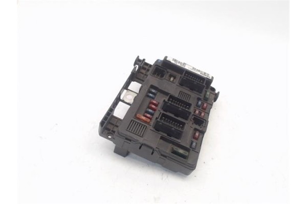 Recambio de caja fusibles/rele para citroen c2 1.4 hdi referencia OEM IAM   