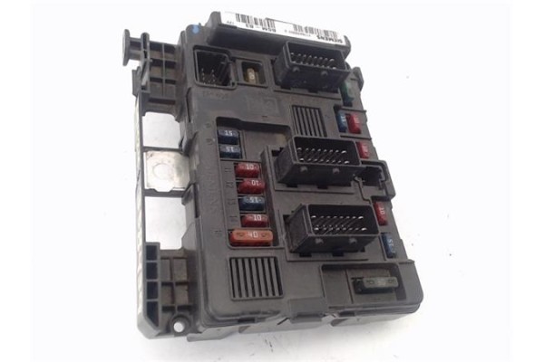 Recambio de caja fusibles/rele para citroen c2 1.4 hdi referencia OEM IAM   