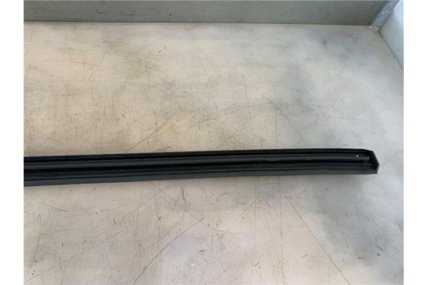 Recambio de barras de techo para citroen c3 1.1 i referencia OEM IAM   