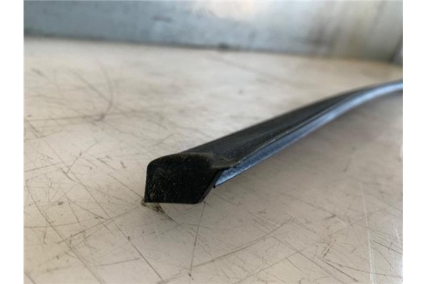 Recambio de barras de techo para citroen c3 1.1 i referencia OEM IAM   