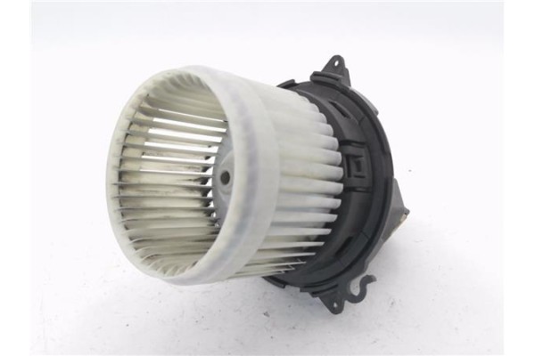 Recambio de motor calefaccion para dacia dokker 1.5 essential referencia OEM IAM 272102988R  