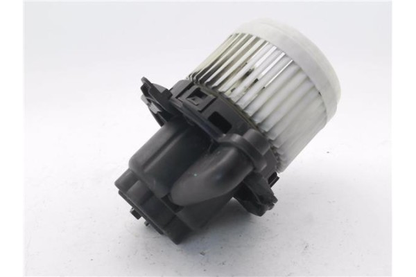 Recambio de motor calefaccion para dacia dokker 1.5 essential referencia OEM IAM 272102988R  