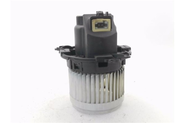 Recambio de motor calefaccion para dacia dokker 1.5 essential referencia OEM IAM 272102988R  