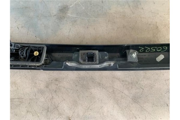 Recambio de moldura porton trasero para dacia dokker 1.5 essential referencia OEM IAM 8200490253  