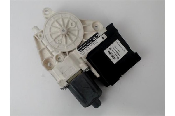 Recambio de motor elevalunas delantero derecho para audi a3 (8p1) 2.0 fsi ambiente referencia OEM IAM   