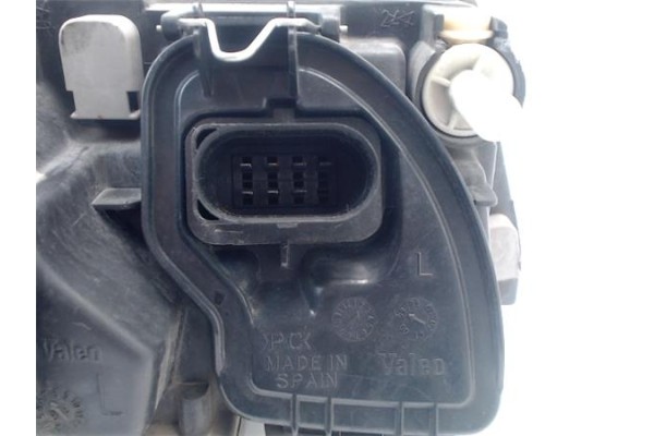 Recambio de faro delantero izquierdo para audi a4 berlina (b5) 1.9 tdi referencia OEM IAM   