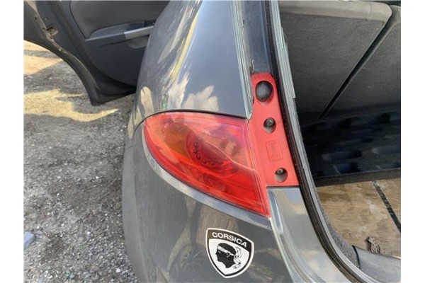 Recambio de piloto trasero izquierdo para seat leon (1p1) 1.9 tdi referencia OEM IAM   