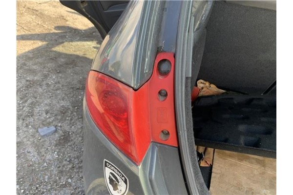 Recambio de piloto trasero izquierdo para seat leon (1p1) 1.9 tdi referencia OEM IAM   