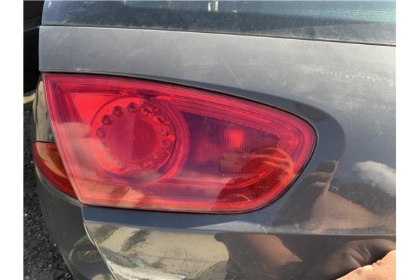 Recambio de piloto porton trasero izquierdo para seat leon (1p1) 1.9 tdi referencia OEM IAM   