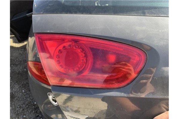 Recambio de piloto porton trasero izquierdo para seat leon (1p1) 1.9 tdi referencia OEM IAM   