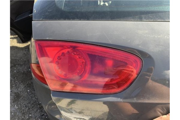 Recambio de piloto porton trasero izquierdo para seat leon (1p1) 1.9 tdi referencia OEM IAM   