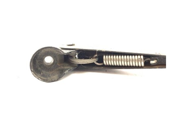 Recambio de brazo limpiaparabrisas delantero para pegaso j4 -1100 cap combi 1.8 d referencia OEM IAM   