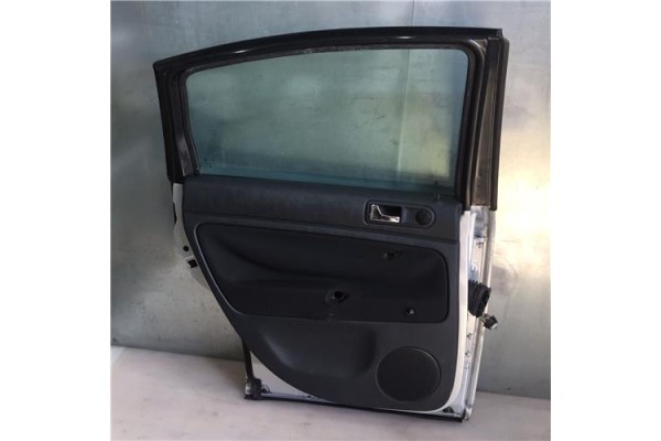 Recambio de puerta trasero izquierda para volkswagen passat berlina (3b2) 1.6 básico referencia OEM IAM 3B5833051AB  