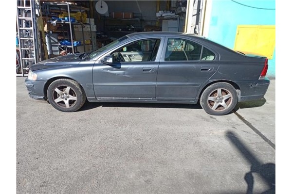 volvo s60 berlina del año 2007