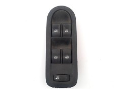 BOTONERA PUERTA DELANTERO IZQUIERDA 8200315042 