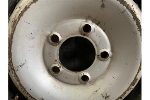 Recambio de llanta para renault master iii combi 2.3 l1h1 3,0t referencia OEM IAM 403003582R  