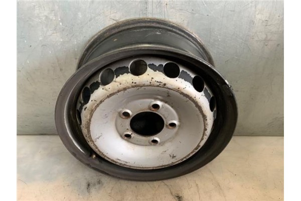 Recambio de llanta para renault master iii combi 2.3 l1h1 3,0t referencia OEM IAM 403003582R  