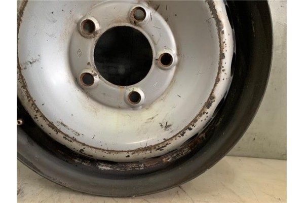 Recambio de llanta para renault master iii combi 2.3 l1h1 3,0t referencia OEM IAM 403003582R  