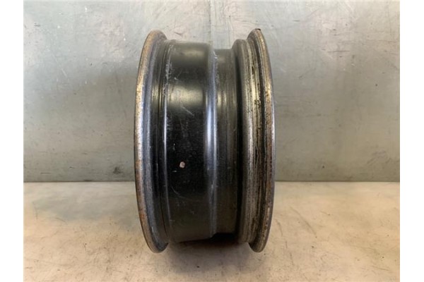 Recambio de llanta para renault master iii combi 2.3 l1h1 3,0t referencia OEM IAM 403003582R  