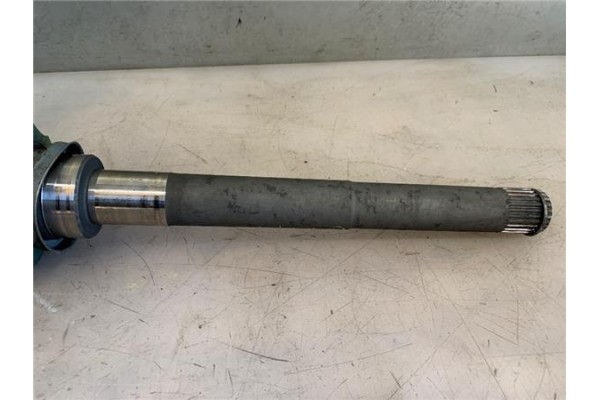 Recambio de palier delantero derecho para mitsubishi outlander (cw0) 2.0 di-d intense referencia OEM IAM 3815A076  