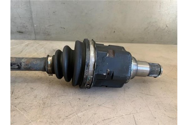 Recambio de palier delantero izquierdo para toyota avensis cross sport (t27) 2.2 premium referencia OEM IAM 4342005440  