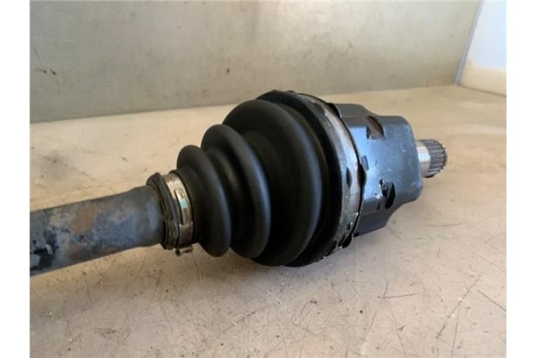 Recambio de palier delantero izquierdo para toyota avensis cross sport (t27) 2.2 premium referencia OEM IAM 4342005440  