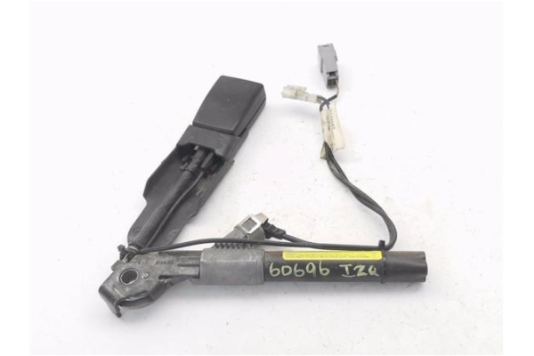 Recambio de anclaje cinturon delantero izquierdo para renault kangoo i (f/kc0) d 65 1.9 (kc0e, kc02, kc0j, kc0n) referencia OEM 