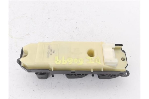 Recambio de mando elevalunas delantero izquierdo para toyota corolla verso (e12) 1.8 linea sol referencia OEM IAM 8404013081 514