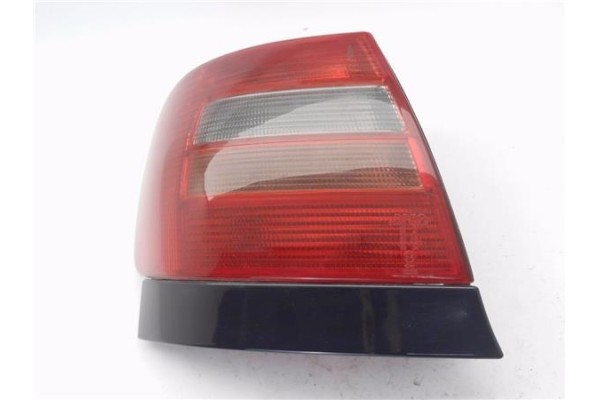 Recambio de piloto trasero izquierdo para audi a4 berlina (b5) 1.8 referencia OEM IAM 034411927L 014411927L 