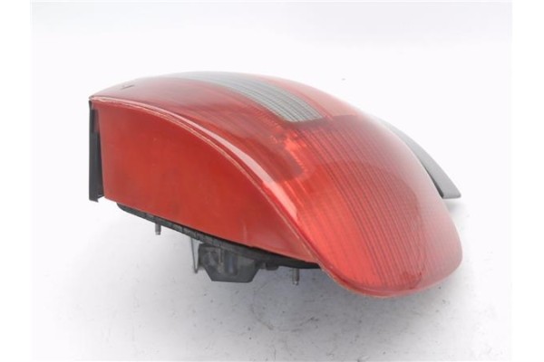 Recambio de piloto trasero izquierdo para audi a4 berlina (b5) 1.8 referencia OEM IAM 034411927L 014411927L 