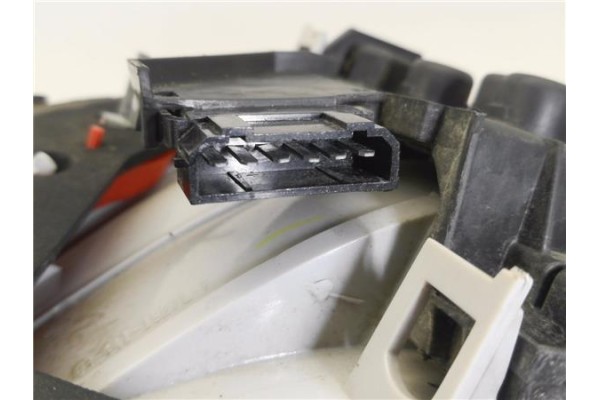 Recambio de piloto trasero izquierdo para audi a4 berlina (b5) 1.8 referencia OEM IAM 034411927L 014411927L 