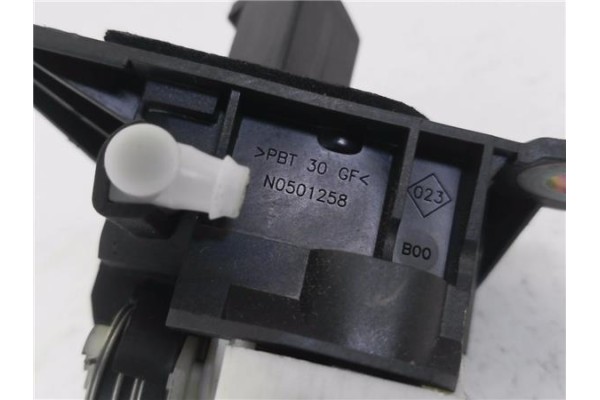 Recambio de cierre electromagnetico porton para renault clio ii fase ii (b/cb0) 1.5 authentique referencia OEM IAM 8200060917B N