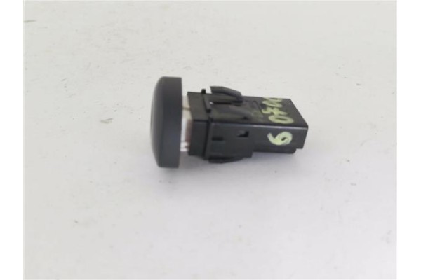 Recambio de interruptor luces emergencia para renault clio ii fase ii (b/cb0) 1.5 authentique referencia OEM IAM 442723A  