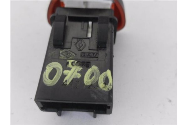 Recambio de interruptor luces emergencia para renault clio ii fase ii (b/cb0) 1.5 authentique referencia OEM IAM 442723A  